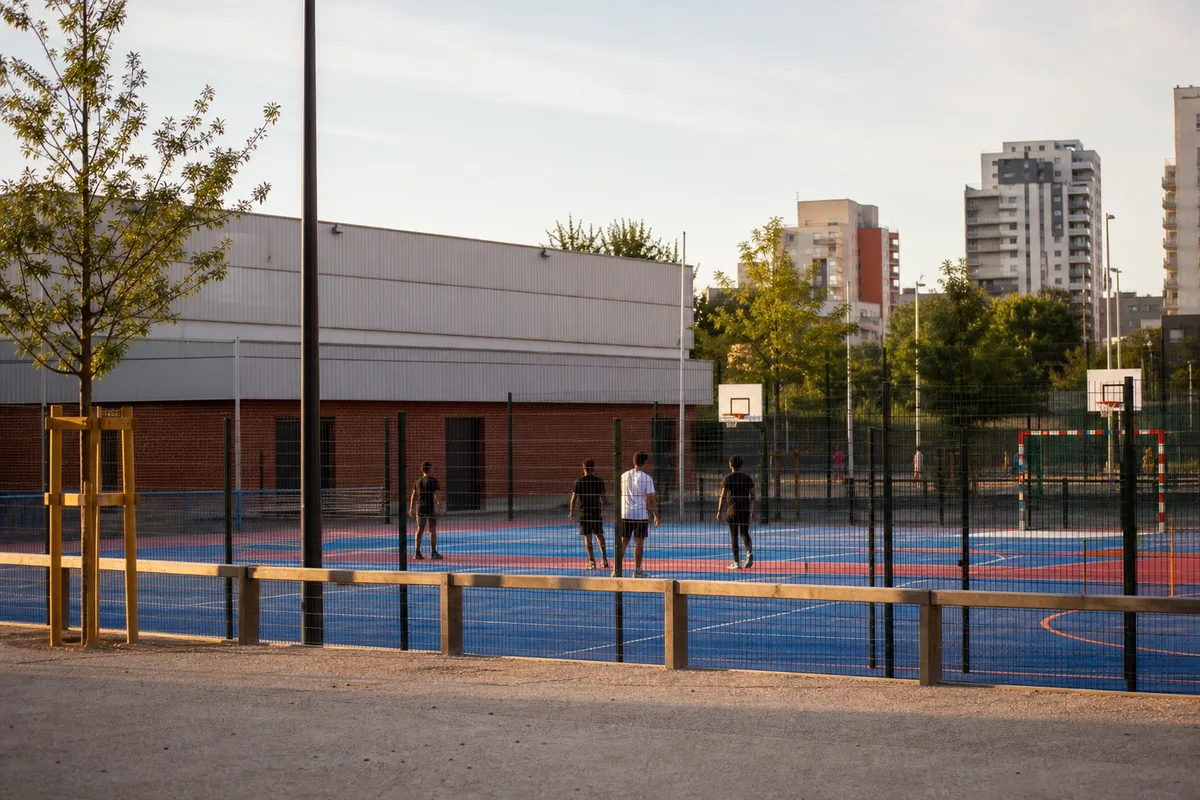 Illustration : Métiers du sport et animation qui recrutent à Aubervilliers